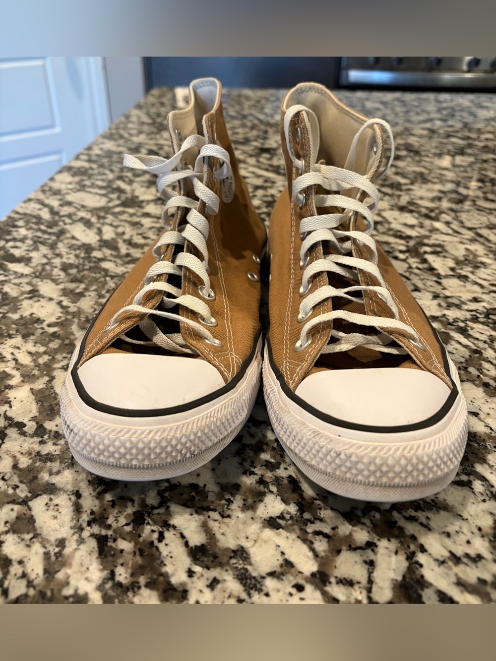 Converse High-Tops - Picture 2 of 6